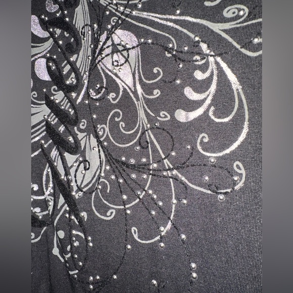 Beauty corset-back Guess tee - Picture 2 of 4